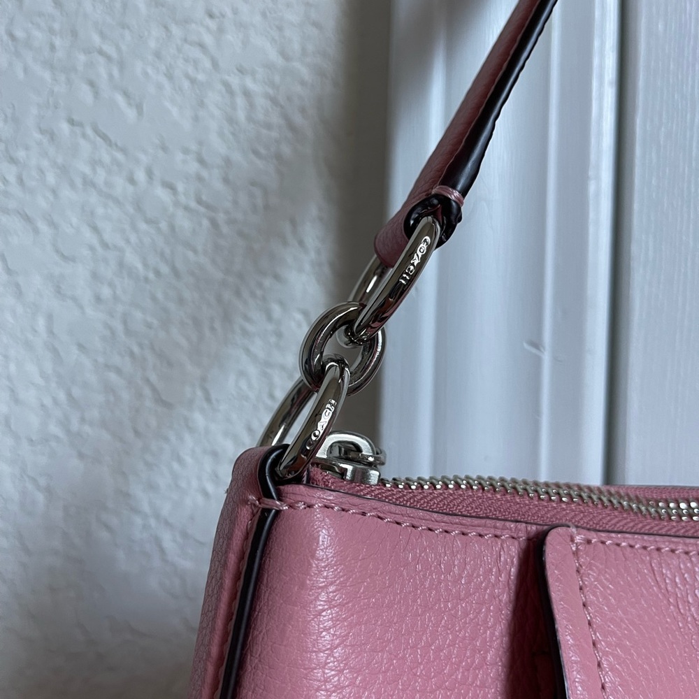 Coach Marlon Hobo in Blush Pink - Picture 6 of 11